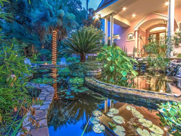 Seven Bedrooms Luxury Rental Home in Hilton Head Sleeps 23
