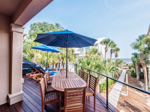 Walk to Beach Luxury 7 Bedroom Pool Home On Hilton Head