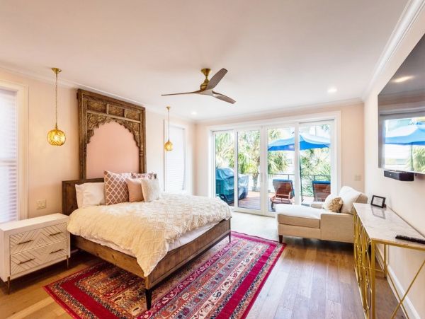 Walk to Beach Luxury 7 Bedroom Pool Home On Hilton Head
