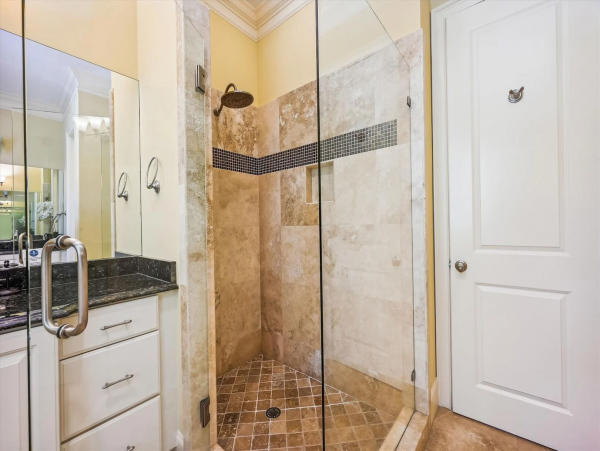 Hilton Head 7-Bedroom Beachfront Haven with a Pool Sleeps 20