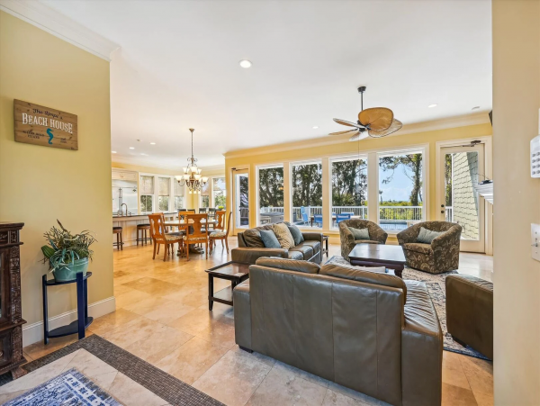 Hilton Head 7-Bedroom Beachfront Haven with a Pool Sleeps 20