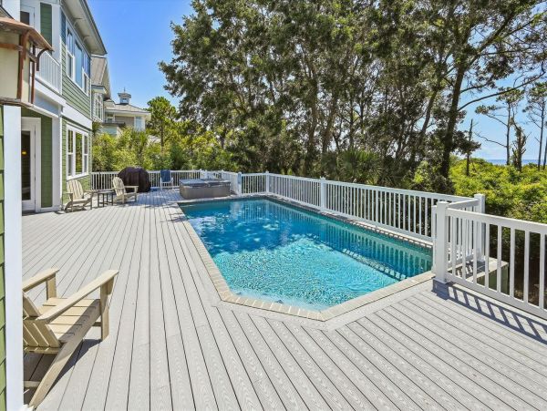 Hilton Head 7-Bedroom Beachfront Haven with a Pool Sleeps 20