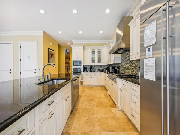 Hilton Head 7-Bedroom Beachfront Haven with a Pool Sleeps 20