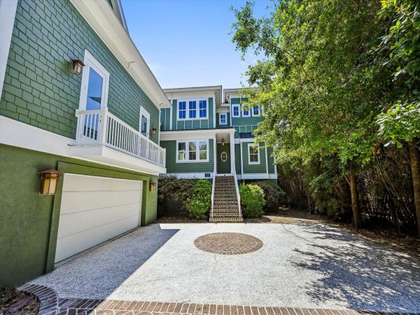 Hilton Head 7-Bedroom Beachfront Haven with a Pool Sleeps 20