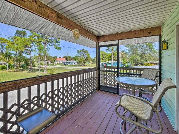 Lovely Manasota Key Vacation Home With Pool Sleeps 4 Guests