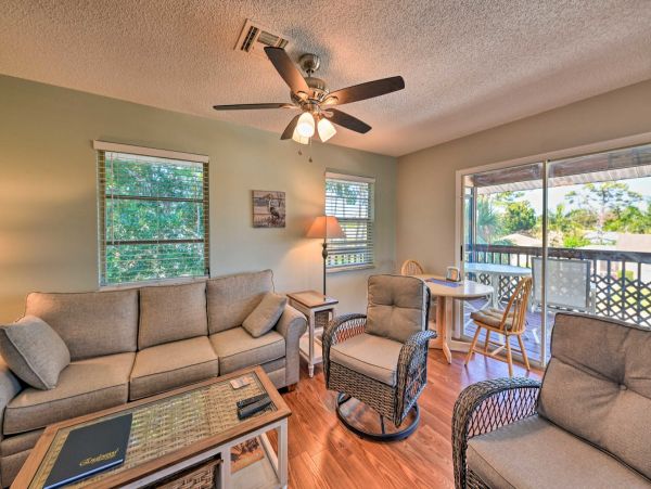 Lovely Manasota Key Vacation Home With Pool Sleeps 4 Guests