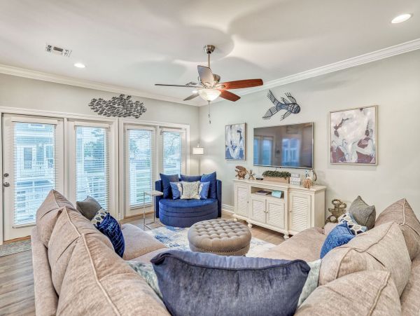 Walk To Beach Vacation Home In Miramar Beach 20 Guests