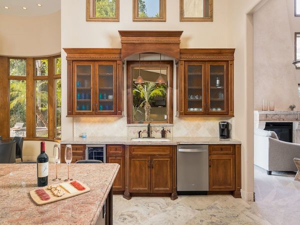 Phoenix Luxury Vacation Pool Home Sleeps Sixteen Guests