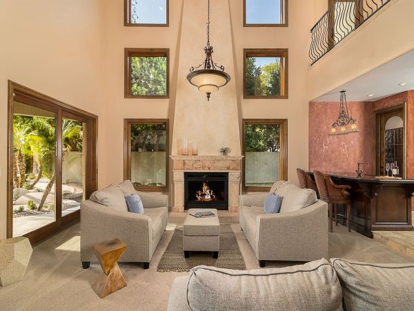 Phoenix Luxury Vacation Pool Home Sleeps Sixteen Guests