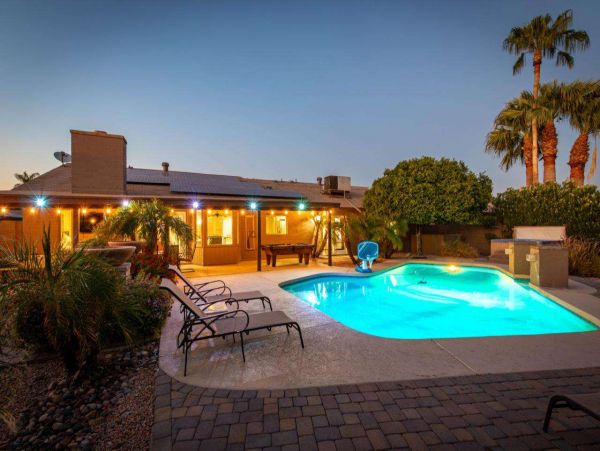 Six Bedroom Vacation Home with Pool & Spa in Scottsdale