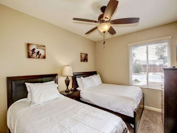 Scottsdale Vacation Rental Sleeps 22 Guests Pool Home