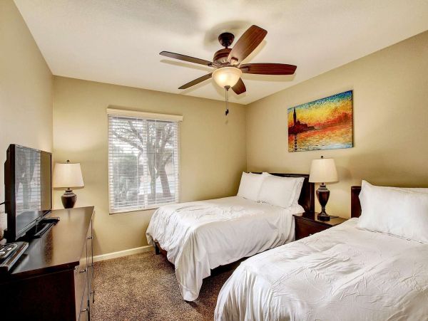 Scottsdale Vacation Rental Sleeps 22 Guests Pool Home