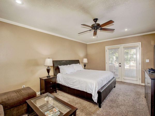 Scottsdale Vacation Rental Sleeps 22 Guests Pool Home