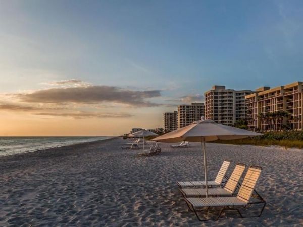 Luxurious Beachfront Condominium on Longboat Key