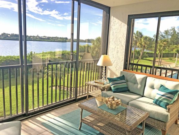 Elegant Vacation Condo in Longboat Key Two Bedrooms Sleeps 4