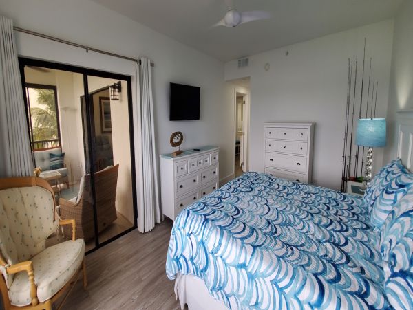Elegant Vacation Condo in Longboat Key Two Bedrooms Sleeps 4
