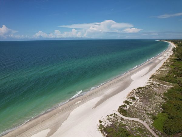 Elegant Vacation Condo in Longboat Key Two Bedrooms Sleeps 4