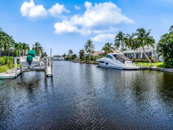 Four Bedroom Luxury Home with Pool in Marco Island