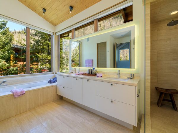 Luxury 5 Bedroom Vail Home Sleeps 12