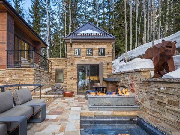 Vail 10,000 Sq Ft Luxury Ski Home Ski in Ski Out- This Home Has It All