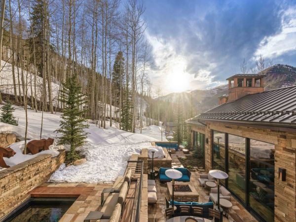 Vail 10,000 Sq Ft Luxury Ski Home Ski in Ski Out- This Home Has It All