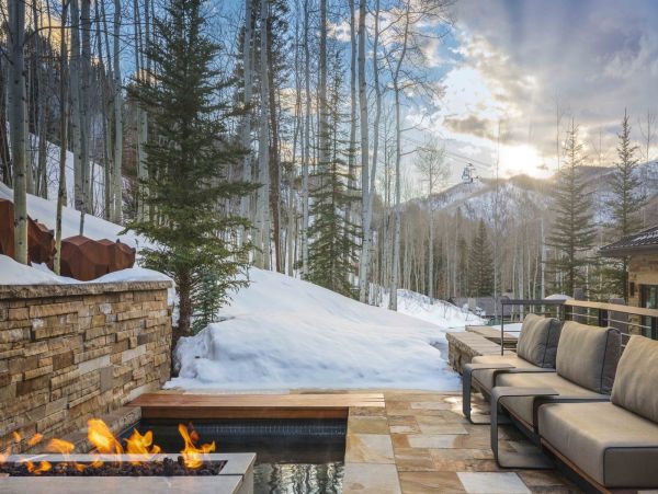 Vail 10,000 Sq Ft Luxury Ski Home Ski in Ski Out- This Home Has It All