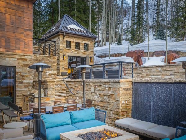 Vail 10,000 Sq Ft Luxury Ski Home Ski in Ski Out- This Home Has It All
