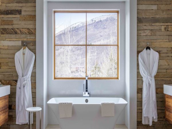 Vail 10,000 Sq Ft Luxury Ski Home Ski in Ski Out- This Home Has It All