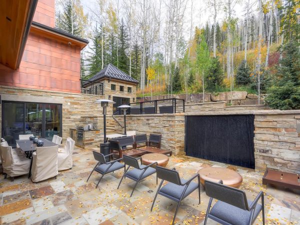 Vail 10,000 Sq Ft Luxury Ski Home Ski in Ski Out- This Home Has It All