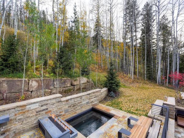 Vail 10,000 Sq Ft Luxury Ski Home Ski in Ski Out- This Home Has It All