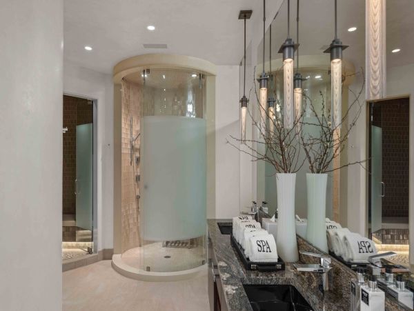 Vail 10,000 Sq Ft Luxury Ski Home Ski in Ski Out- This Home Has It All