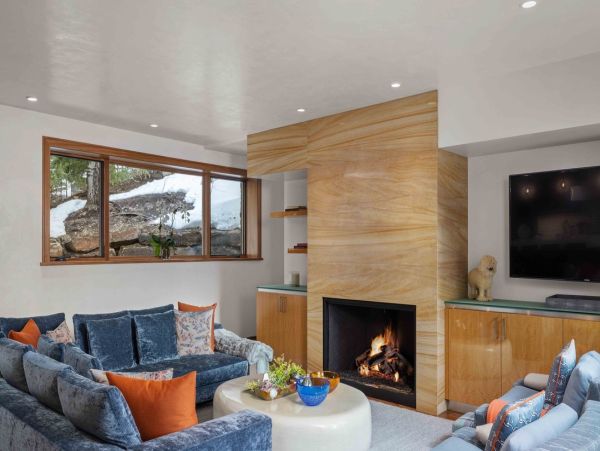 Vail 10,000 Sq Ft Luxury Ski Home Ski in Ski Out- This Home Has It All