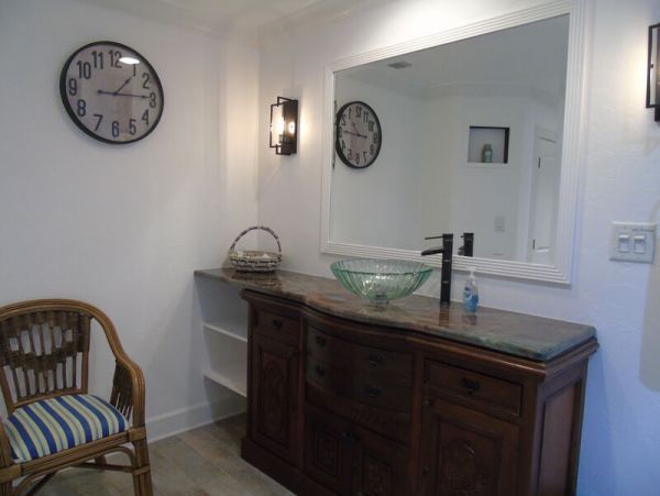 Spectacular Views Await You In This Vacation Condo 6 Guests