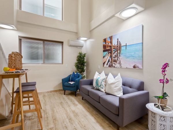 San Diego Beach Communities North Home 995631