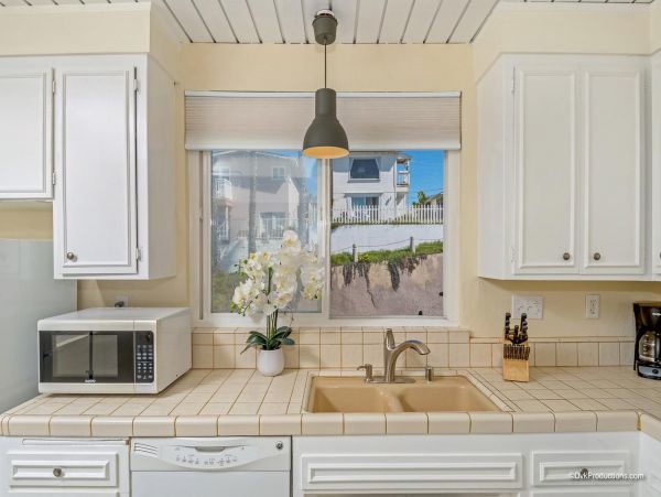 San Diego Beach Communities North Condo 995632