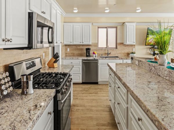San Diego Beach Communities North Condo 995633