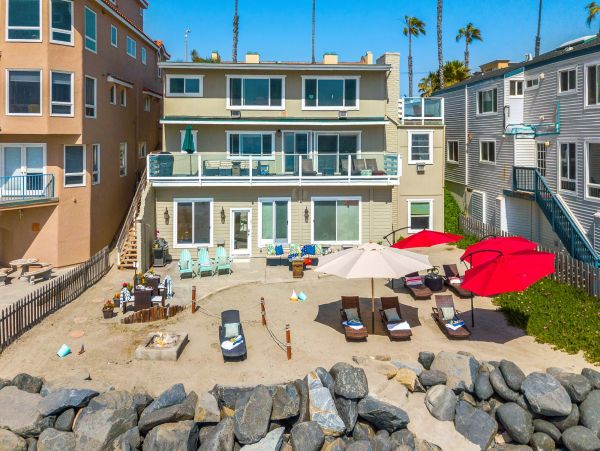 San Diego Beach Communities North Condo 995636