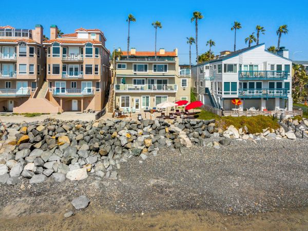 San Diego Beach Communities North Condo 995636