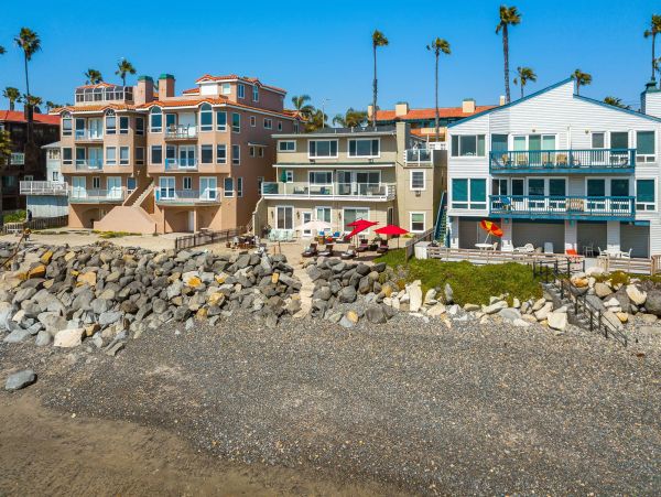 San Diego Beach Communities North Condo 995636
