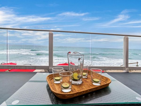 San Diego Beach Communities North Condo 995636