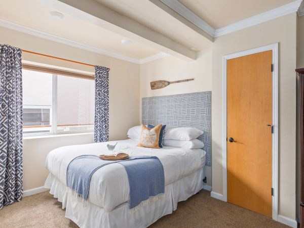 San Diego Beach Communities North Condo 995636