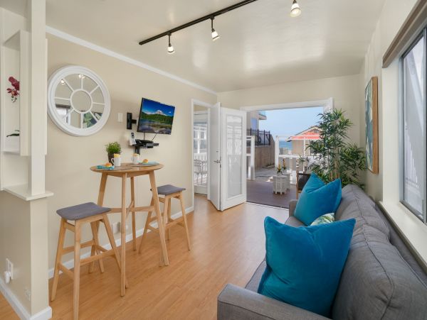 San Diego Beach Communities North Condo 995637