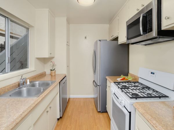 San Diego Beach Communities North Condo 995637