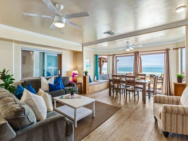San Diego Beach Communities North Condo 995639