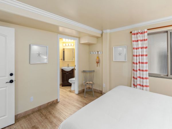 San Diego Beach Communities North Condo 995639