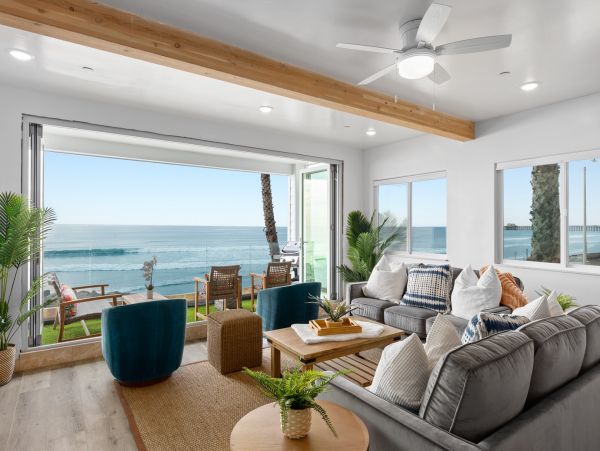 Oceanside Beachfront Vacation Rental Sleeps 14 Guests