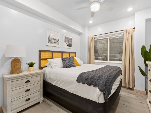 Oceanside Beachfront Vacation Rental Sleeps 14 Guests