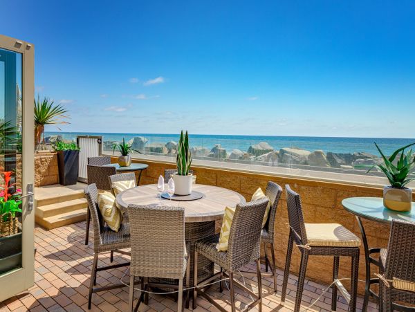 San Diego Beach Communities North Condo 995643