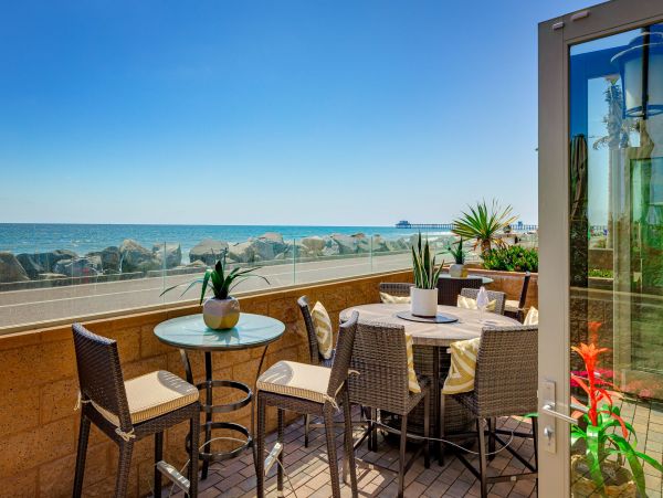 San Diego Beach Communities North Condo 995643