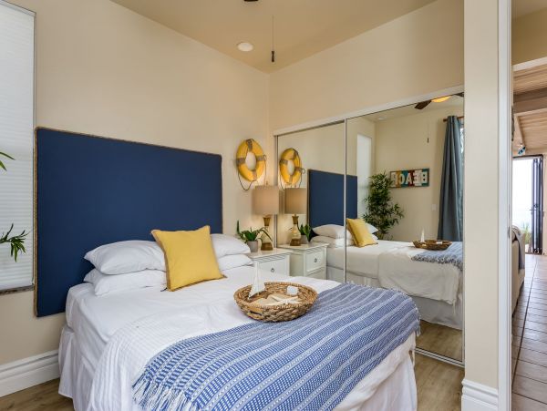 San Diego Beach Communities North Condo 995644